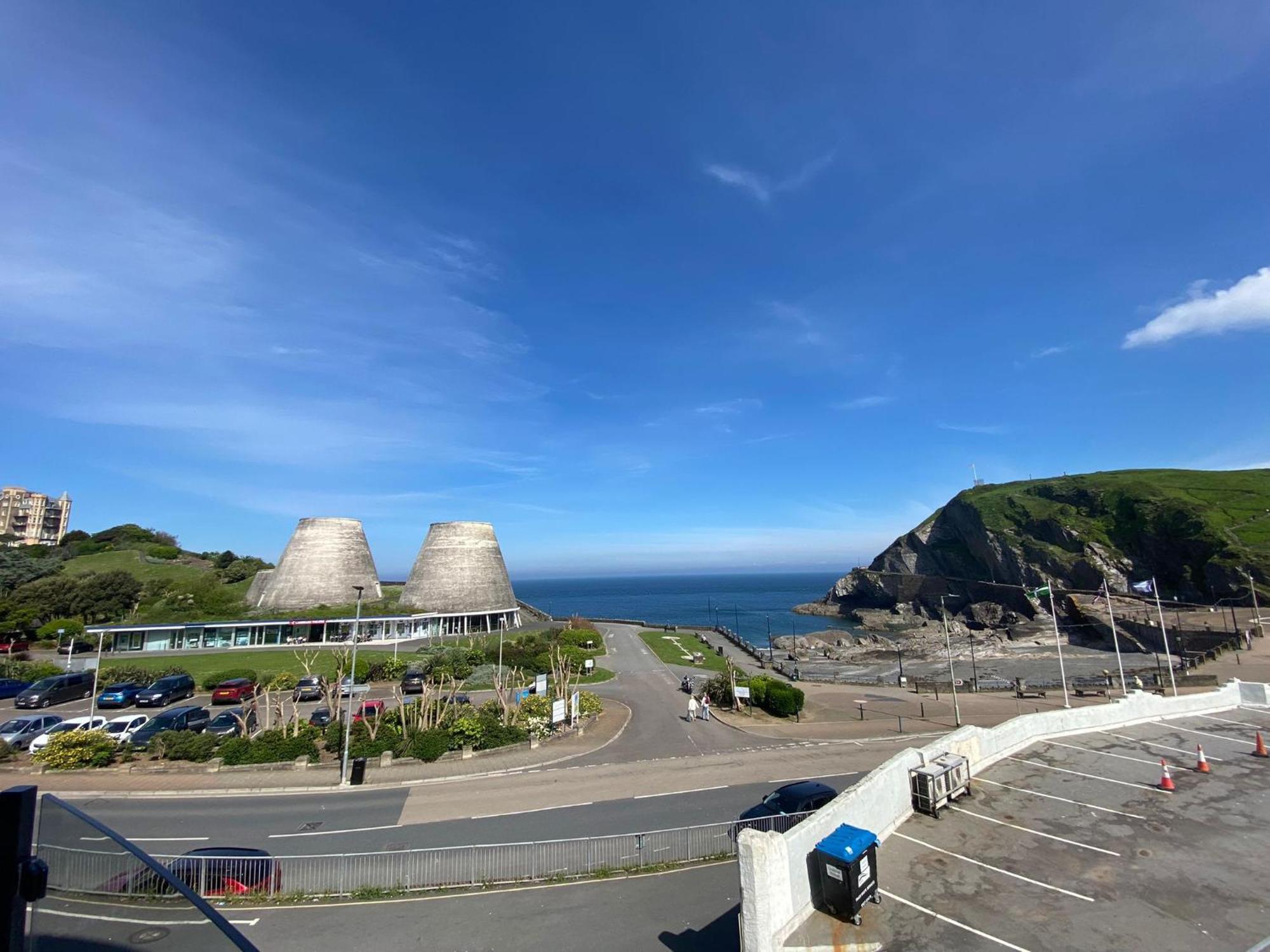 3 The View Apartments Ilfracombe - Hot Tub, Parking, Lift, Ev Exterior foto